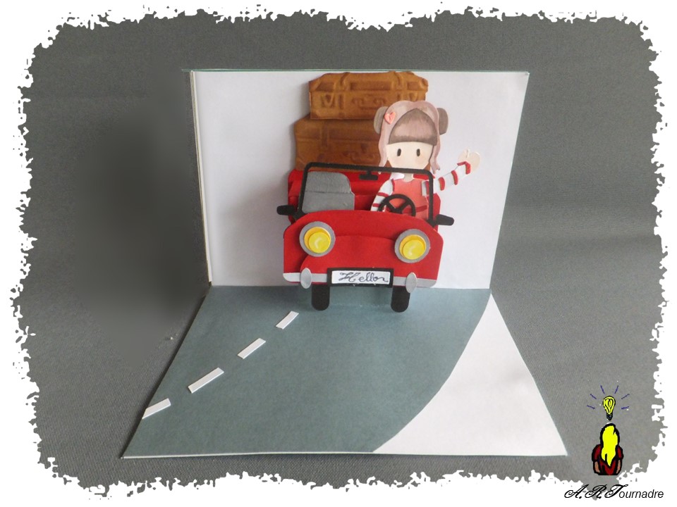 carte pop-up voiture rouge ouverte