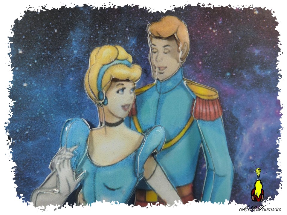 ART 2025 08 Cendrillon 2 Cendrillon et le prince en 3D embossé