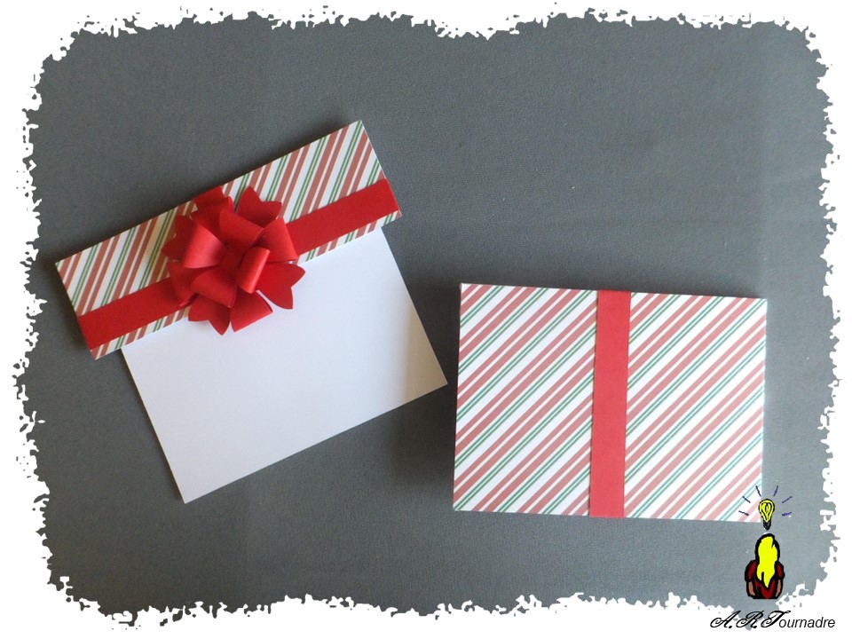 ART 2025 11 cadeau & couvercle 3 carte cadeau ouverte