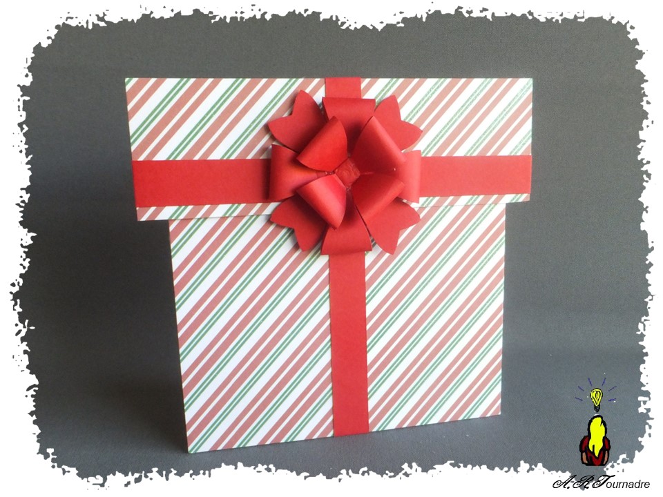 ART 2025 11 cadeau & couvercle 4 paquet cadeau à tirette