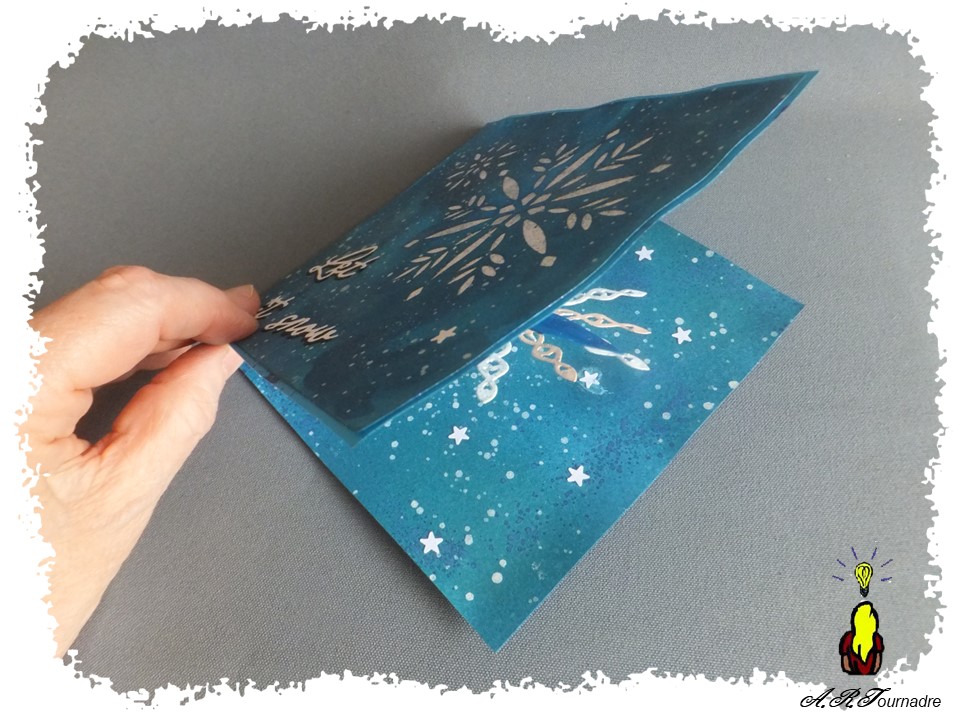 ART 2025 11 etoile qui tourne 2 carte pop-up à l'ouverture