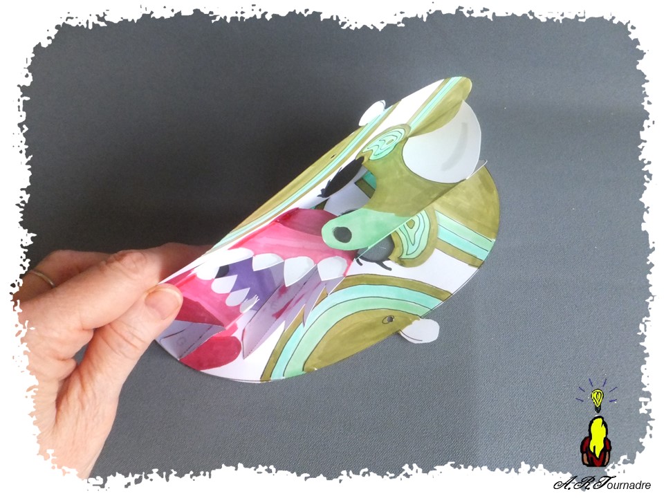 ART 2026 03 masque 4 masque pop-up à l'ouverture