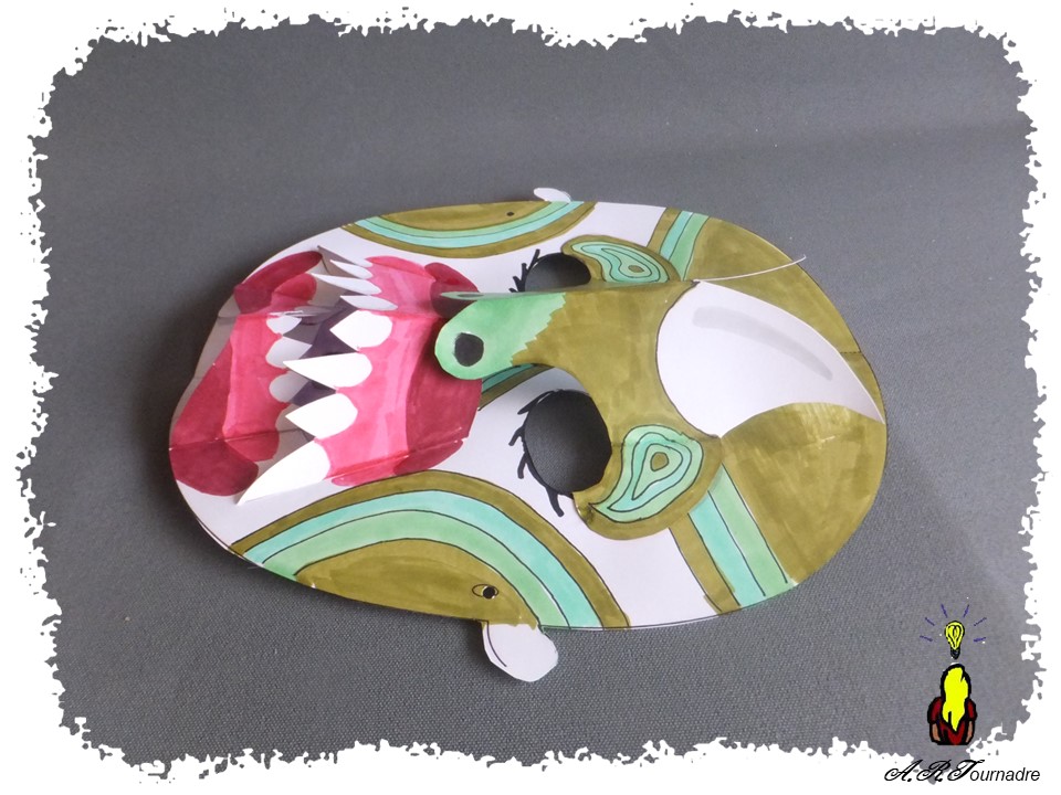 ART 2026 03 masque 5 relief du masque vu de côté