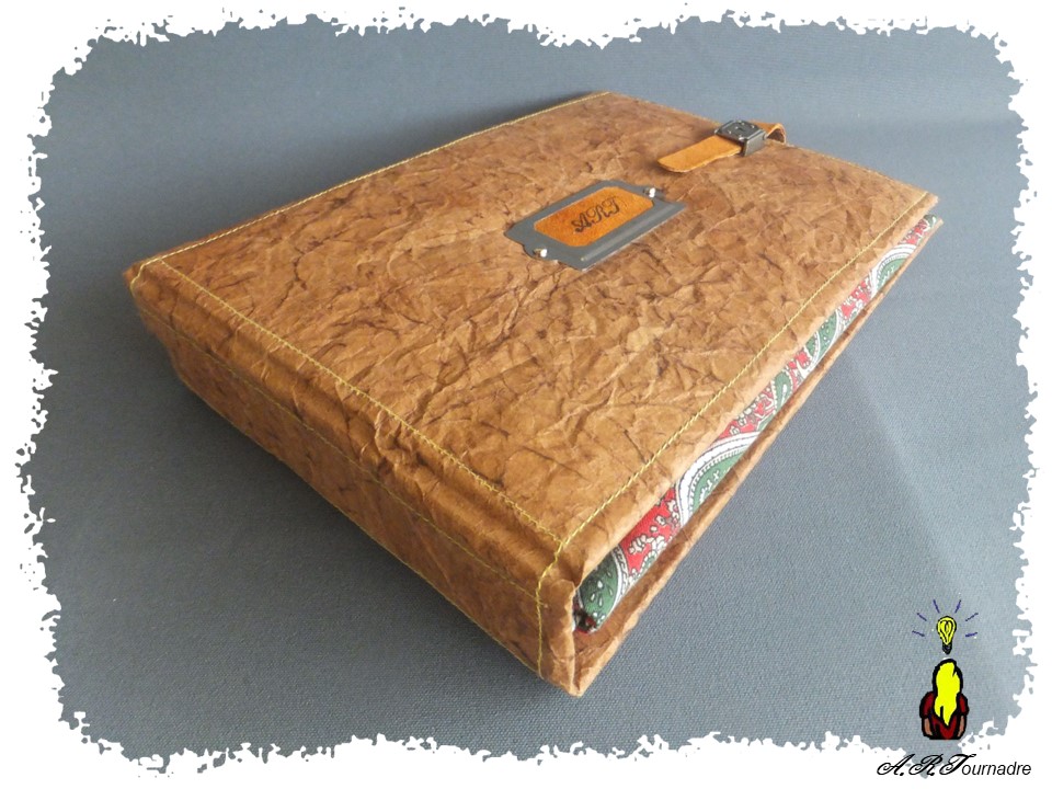 ART 2026 04 classeur 4 classeur faux cuir vu de 3/4