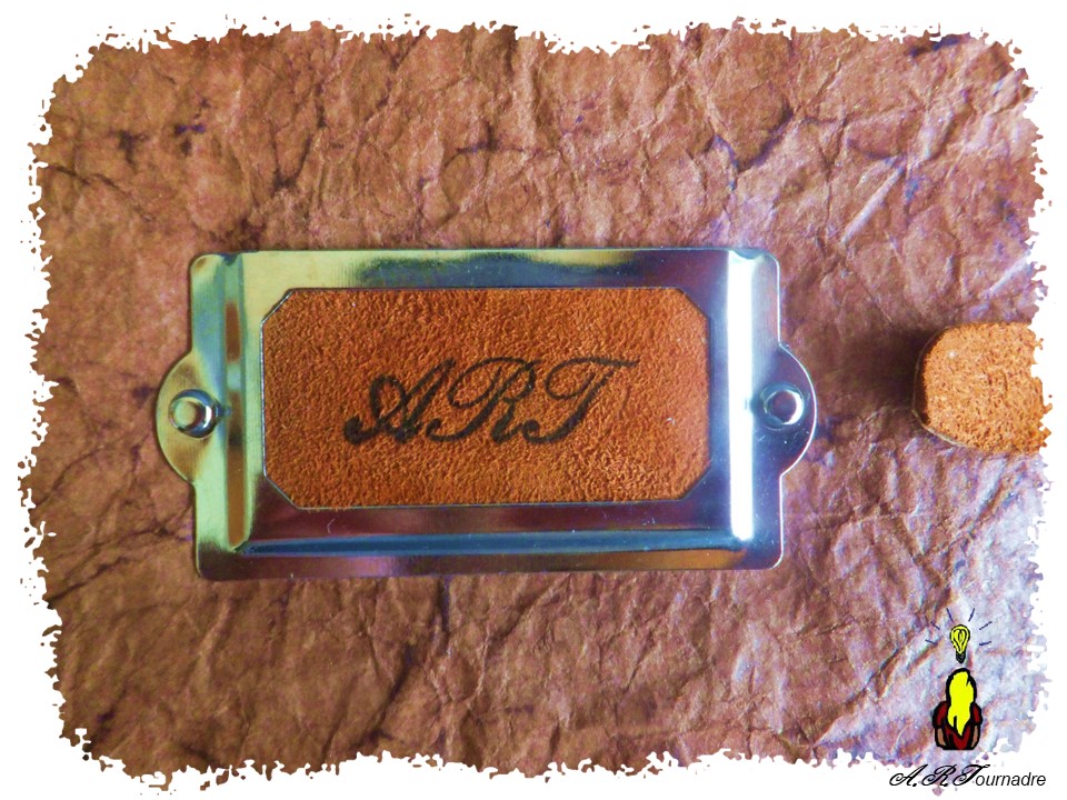 ART 2026 04 classeur 7 étiquette en vrai cuir