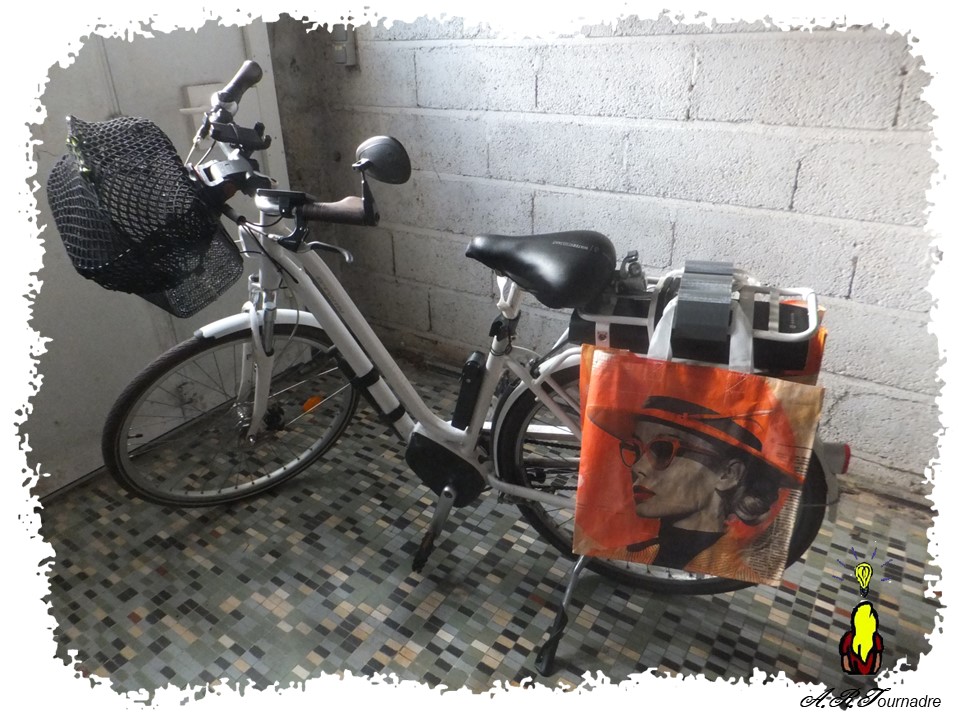 ART 2026 04 sacoches velo 5 vélo équipé du support pour sacoches