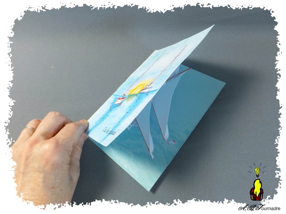 ART 2026 06 bateau de plaisance 3 carte pop-up à l'ouverture